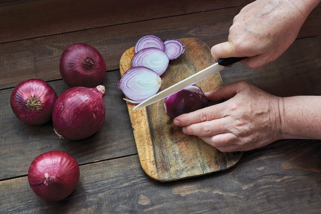 This-Is-the-Real-Reason-Onions-Always-Make-You-Cry