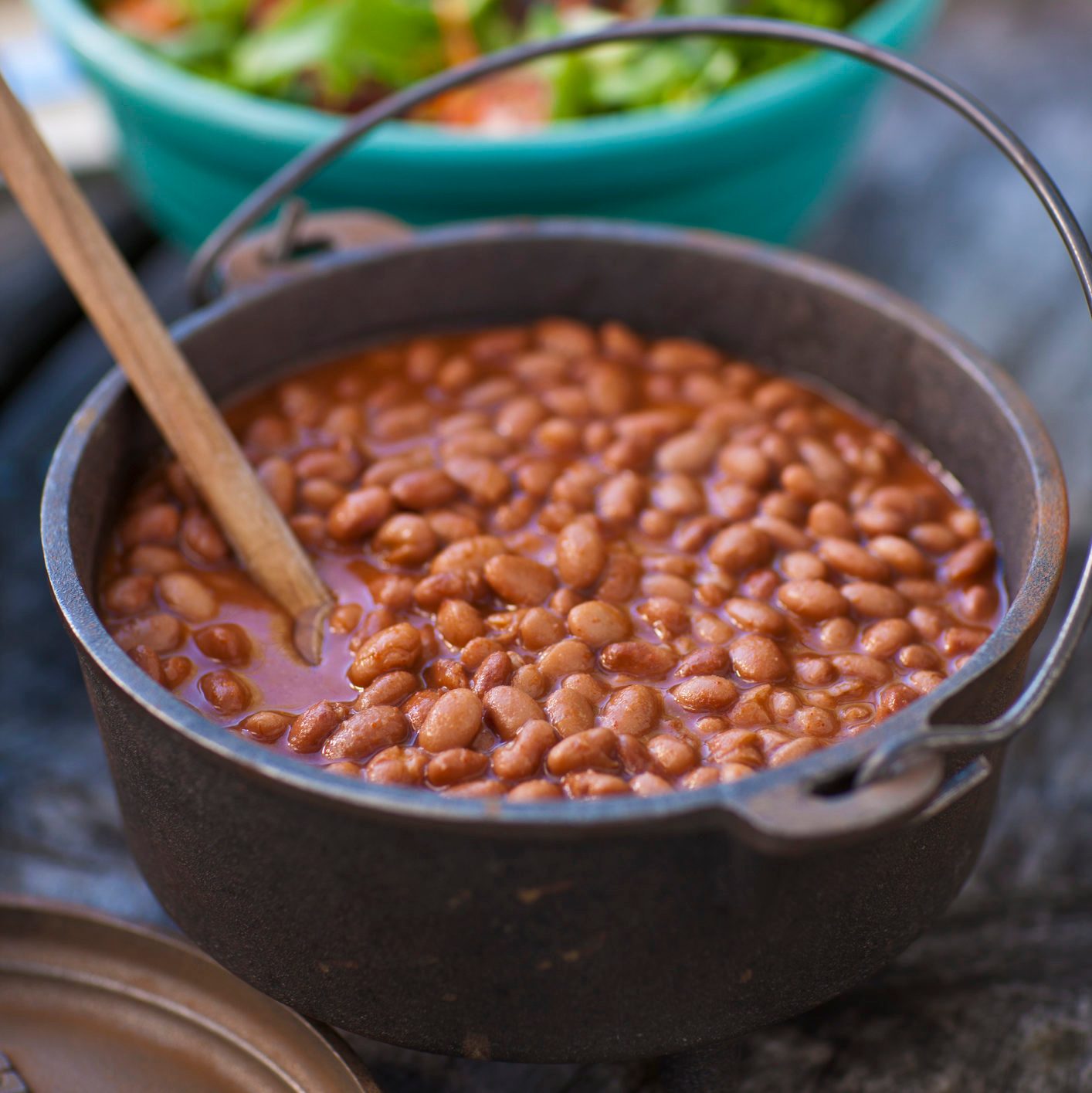 baked beans in pot